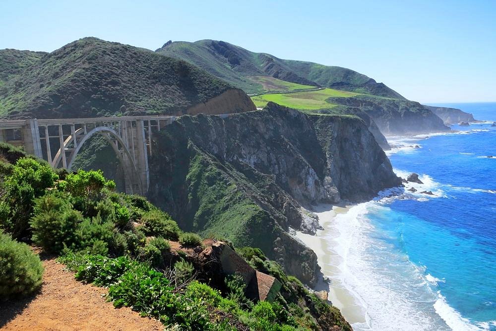 California vacation spots - Pacific Coast Highway