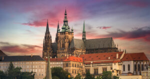 Read more about the article Elegance Unveiled: Luxury Accommodations Near Prague Castle – 3 Viewpoints