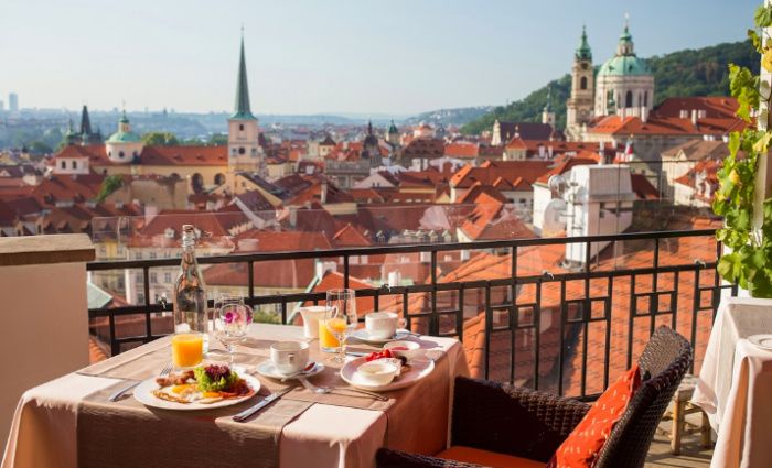 Luxury accommodations near Prague Castle - timeless majesty