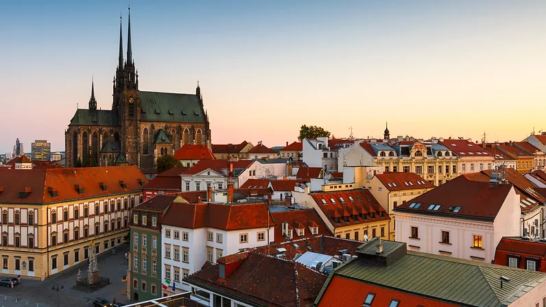 You are currently viewing Smart Savers: Unlocking Student Discounts for Accommodation in Brno – 3 Types